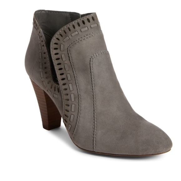 vince camuto reeista bootie